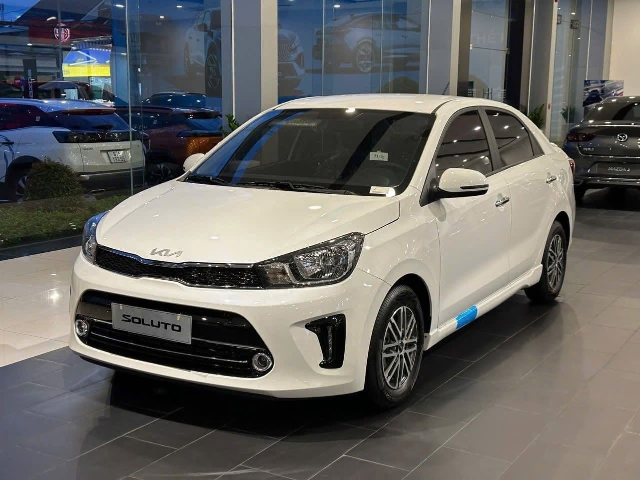 Loạt ô tô giảm giá tại Việt Nam trong tháng 10/2026, Kia Soluto từ 299 triệu